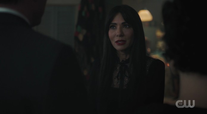 Marisol Nichols returns to Riverdale! 