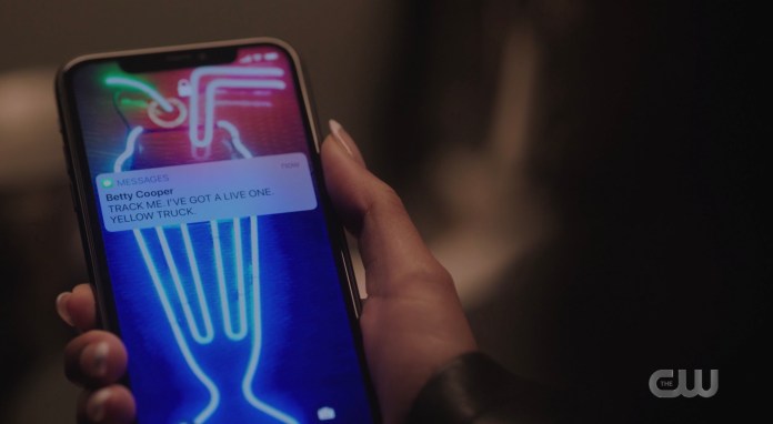 Betty texts Tabitha on Riverdale